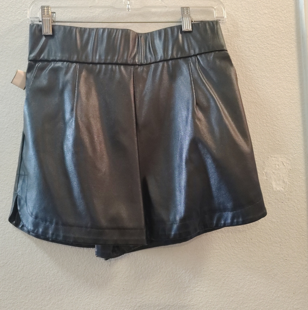 BRAND NEW AMMO Faux Leather High-Waist Women’s Shorts - Black